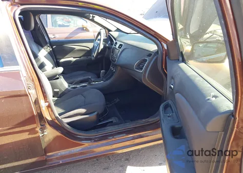 2013 Chrysler 200 Touring из США, поврежденный, VIN 1C3CCBBB0DN636459